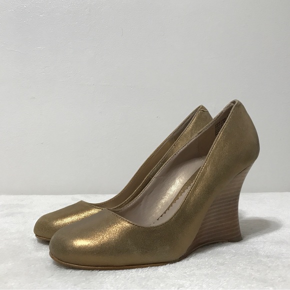 Colin Stuart Gold Leather Wedge Size 9 399 - Picture 7 of 13